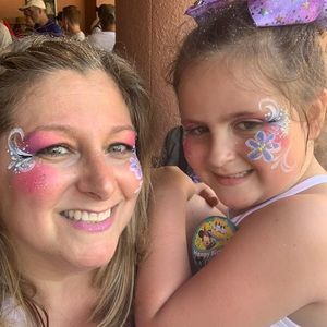 Meet your Posher, Michele